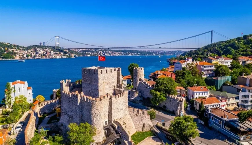 İstanbul; Zamanın İçinden Geçen Şehir